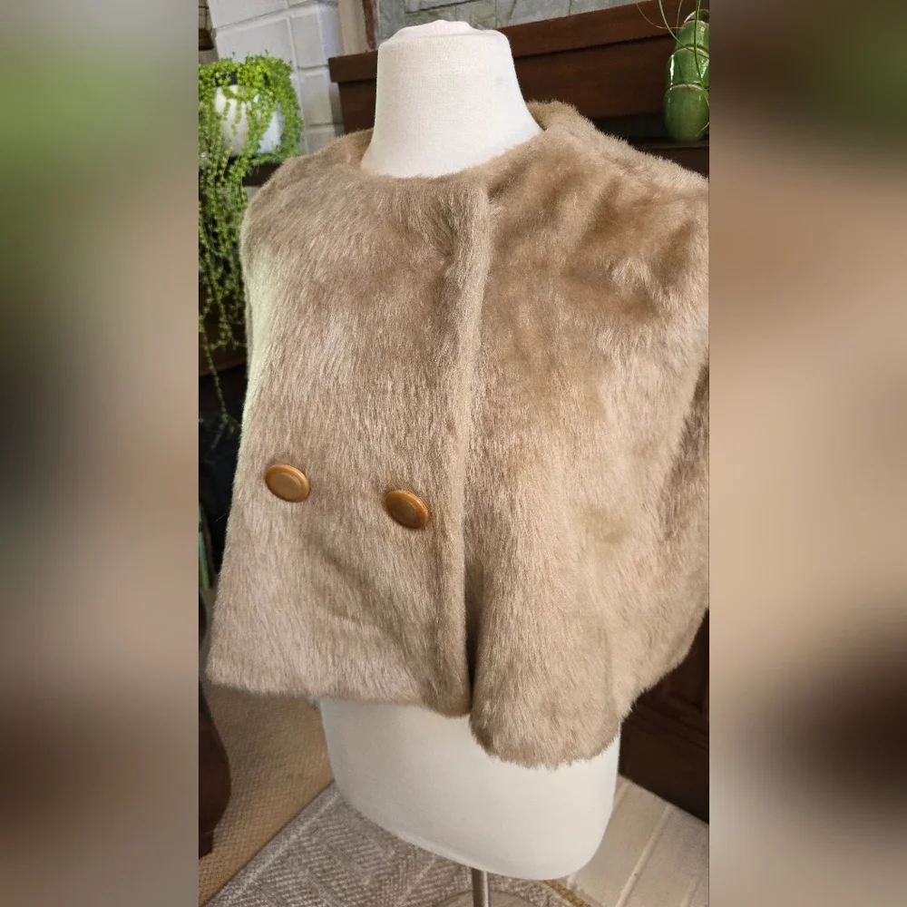 Vintage Handmade Cape, Coat, Shawl Faux Fur 1950's - Picture 4 of 9